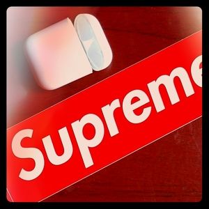 Apple air pod charging case only gen:1